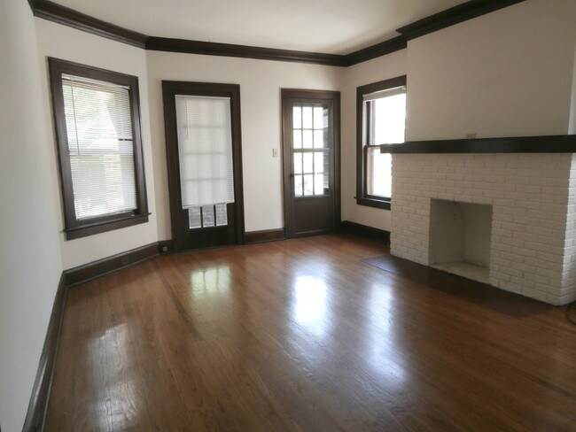 2669 Euclid Heights Blvd, Cleveland, OH 44106 - photo 6