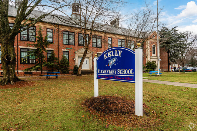 Kelly Elementary School