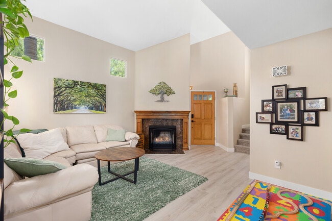 2 Piccadilly Ct, Aliso Viejo, CA 92656 - photo 3