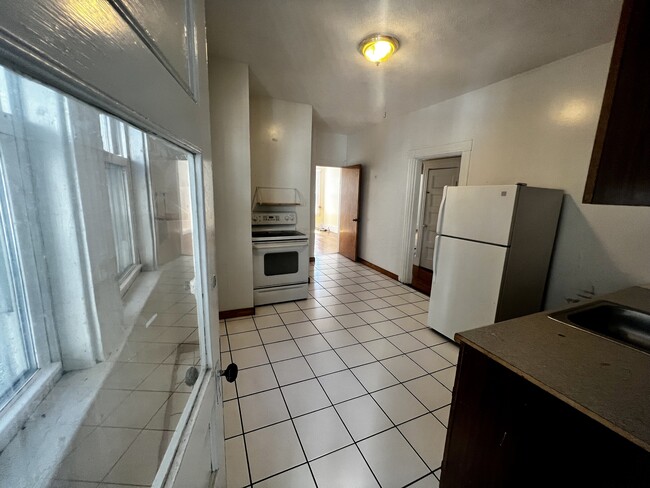 63 Sycamore St unit 1, Somerville, MA 02145 - photo 6