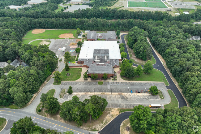 Overview of Evergreen Elementary School located in Midlothian, VA.