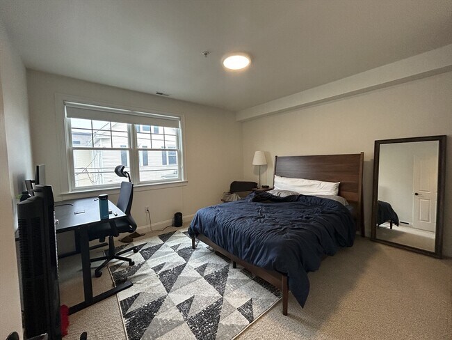 43 Pitman St unit 201, Somerville, MA 02143 - photo 7