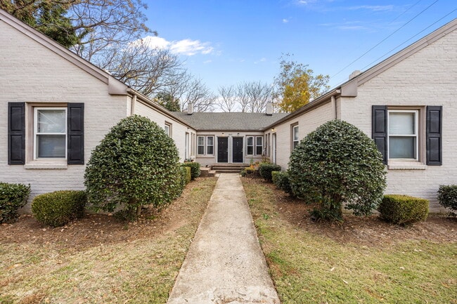 300 Chamberlain St unit B, Raleigh, NC 27607 - photo 2