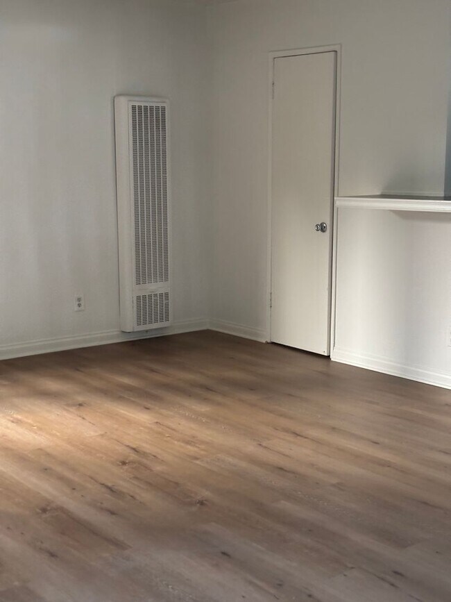 Bundy 1435 JVG, Los Angeles, CA 90025 - photo 6