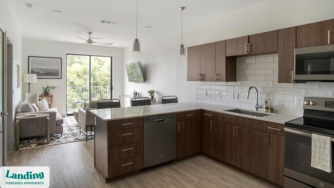 4811 Woodrow Ave unit 215, Austin, TX 78756 - photo 5