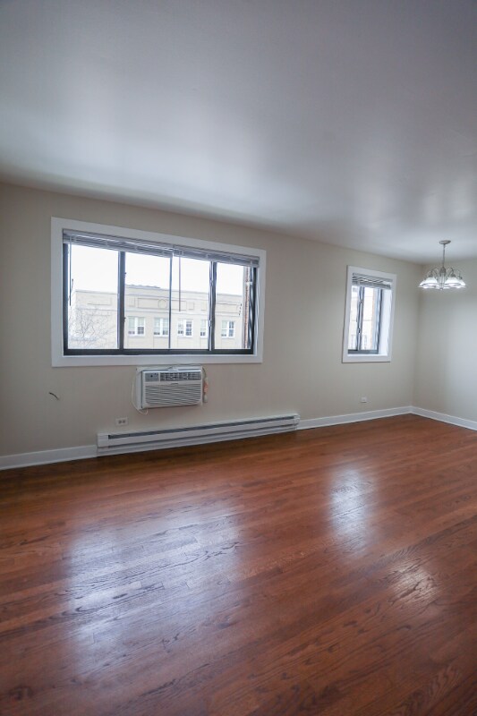 5841 N Winthrop Ave Unit 311, Chicago, IL 60660