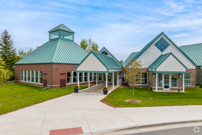 Detroit Country Day Lower School is a private elementary school located in Bloomfield Hills.