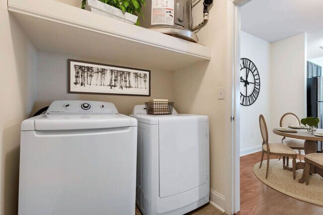 Crest Gateway, Charlotte, NC 28202 - photo 6