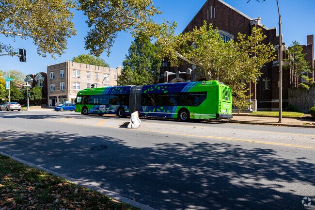 Public transportation is found throughout the Carondelet neighborhood.