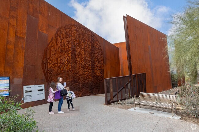 Find your new favorite read a the Arabian Library in McDowell Mountain Ranch.
