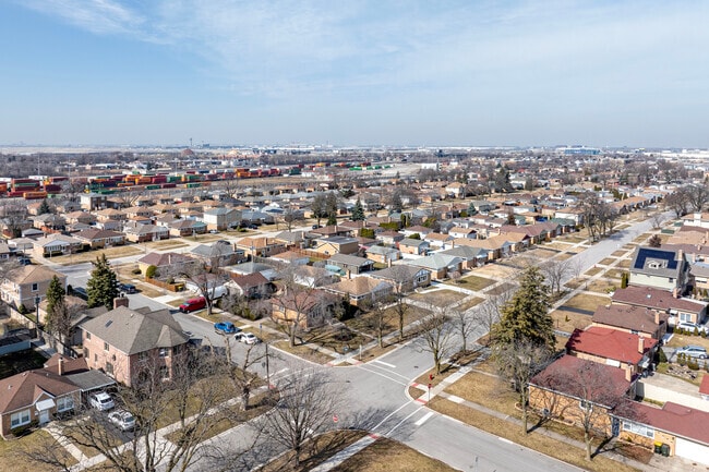 Schiller Park is located South East of Ohare Airport and arranged it a neat gird.