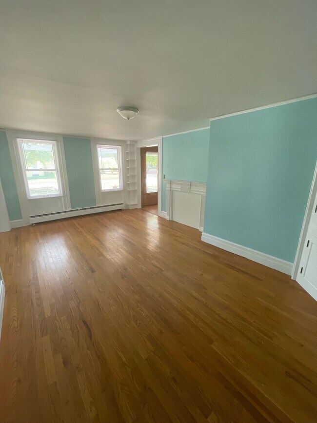 110 Woodward St unit Lower Level, Ypsilanti, MI 48197 - photo 7