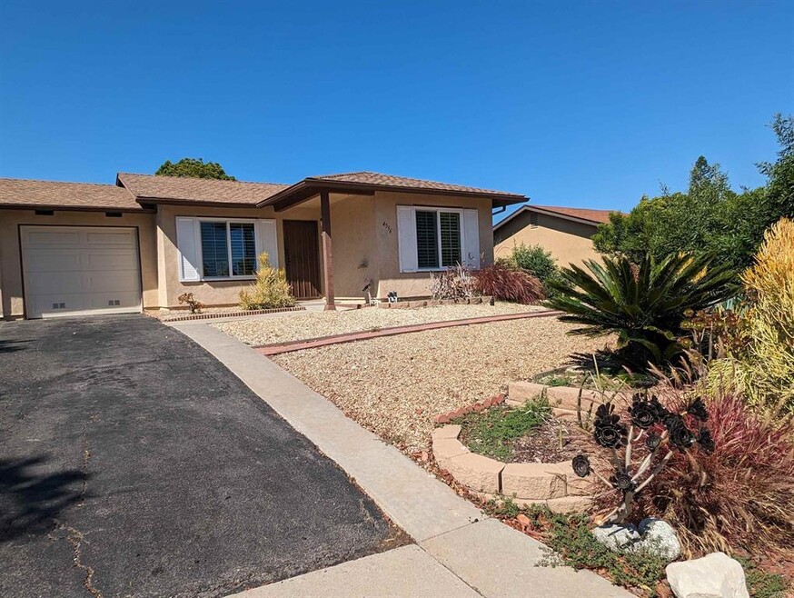 4536 Beverly Glen Dr, Oceanside, CA 92056 - photo 1