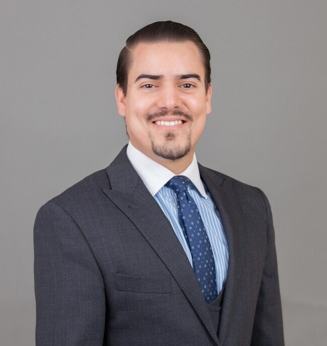 Agent Photo