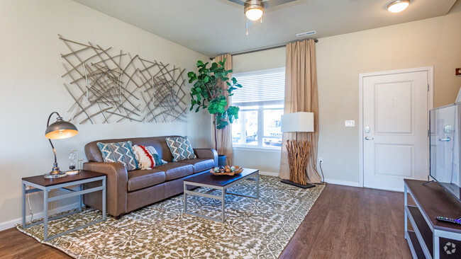 2BR,2BA-1118SF