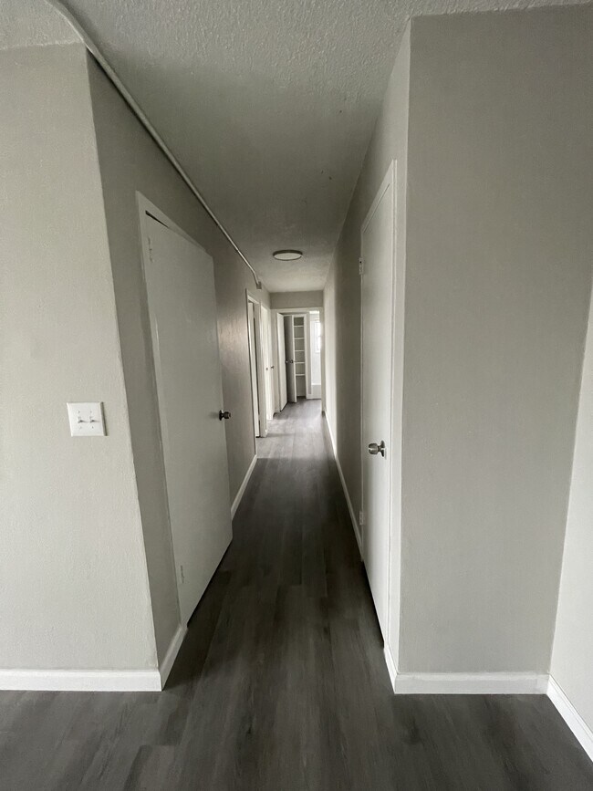 Independence Towers, Independence, MO 64056 - photo 5