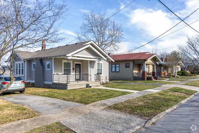 Mentelle neighborhoods feature craftsman bungalow styled homes.