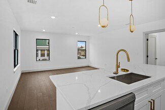 122 Cottage St Unit 127 E cot- 4, Boston, MA 02128