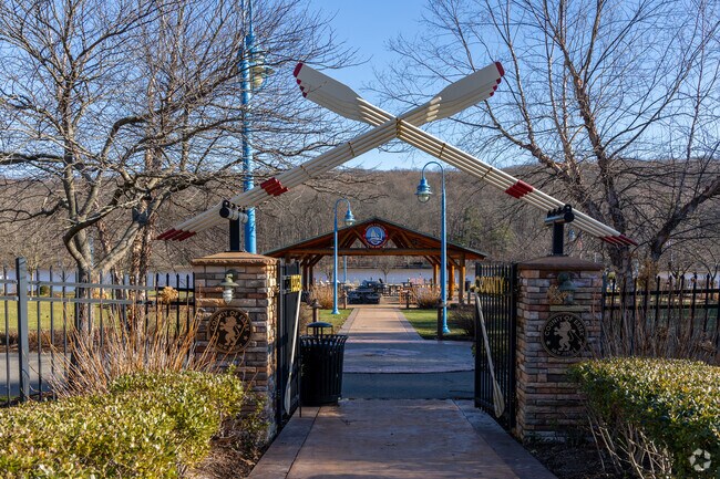 Stroll or paddle your time away at the beautiful South Mountain Reservation near Springfield.