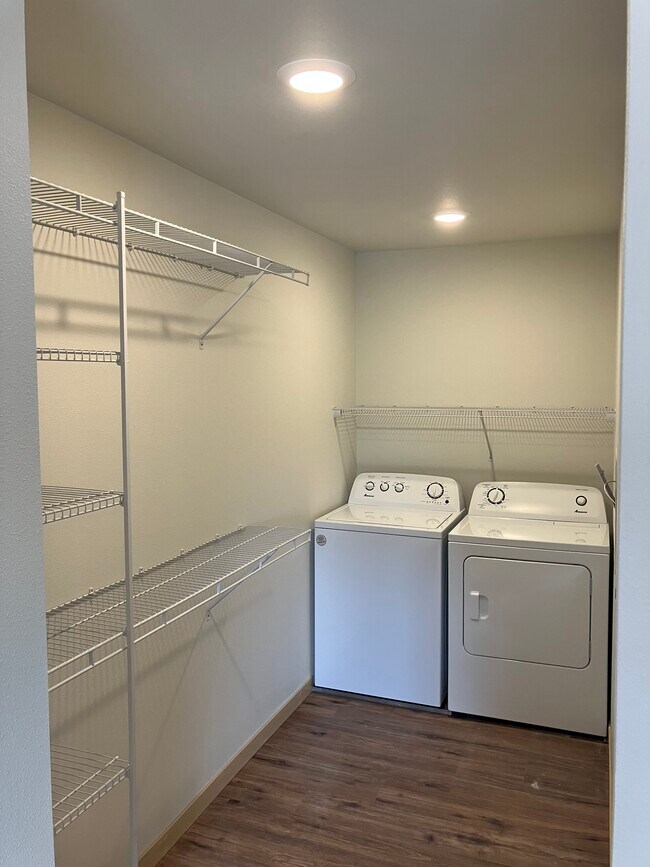 455 Century Place unit 104, Onalaska, WI 54650 - photo 6