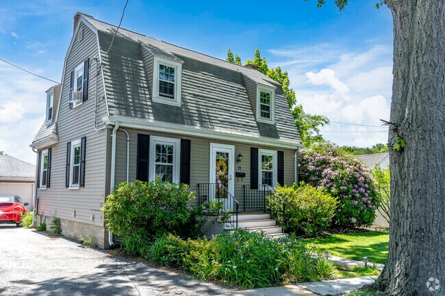 Cape home on Commonwealth Avenue in Quincy Point.