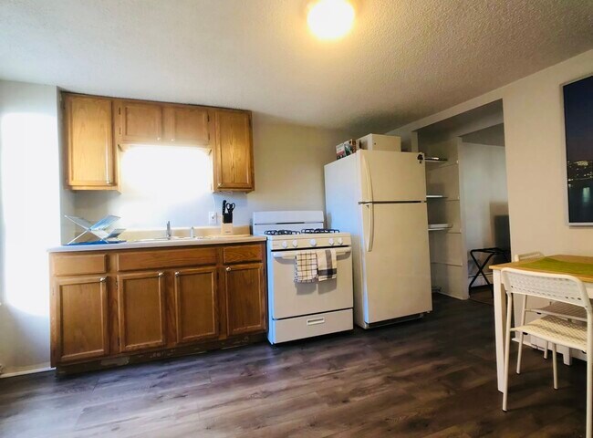 139 Princeton St unit 2, Boston, MA 02128 - photo 5