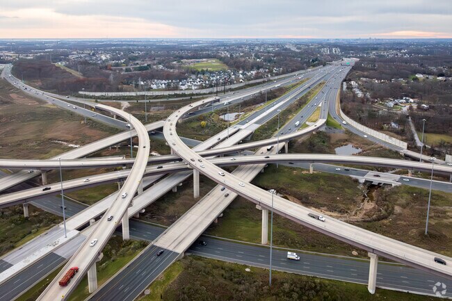 With direct proximity to I-695 and I-95, Rossville residents can get where they need to be.