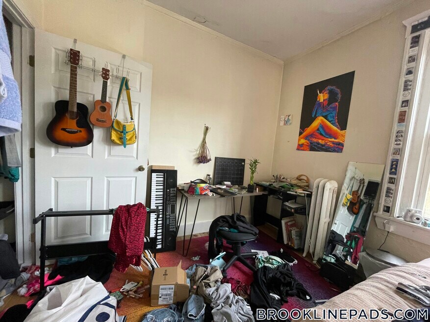 62 Egmont St unit 1, Brookline, MA 02446 - photo 1