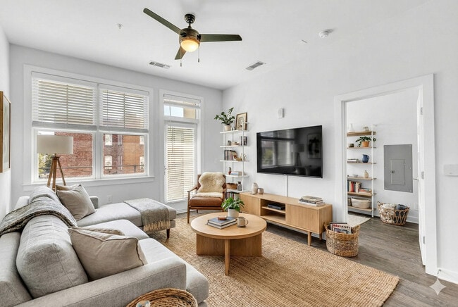 Skylark, Savannah, GA 31401 - photo 3