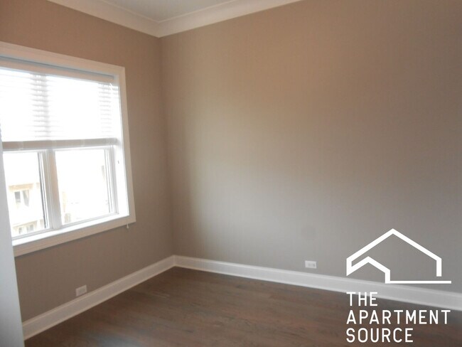 875 W Lill Ave unit H, Chicago, IL 60614 - photo 7