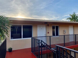1733 Mayo St, Hollywood, FL 33020