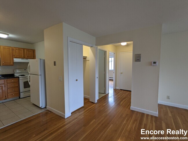 75 Gardner St unit 43, Allston, MA 02134 - photo 3