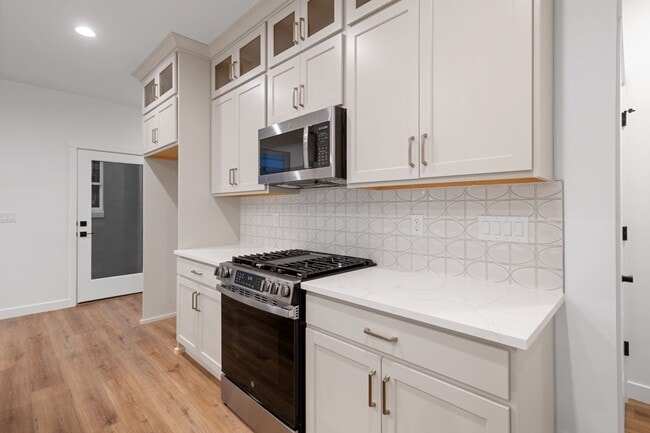 6984 W Lake Ave, South Jordan, UT 84009 - photo 6