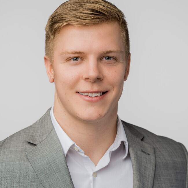 Agent Photo