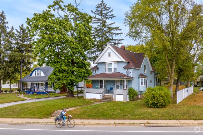Historic homes remain a marvel along S. Washington in Southeast.