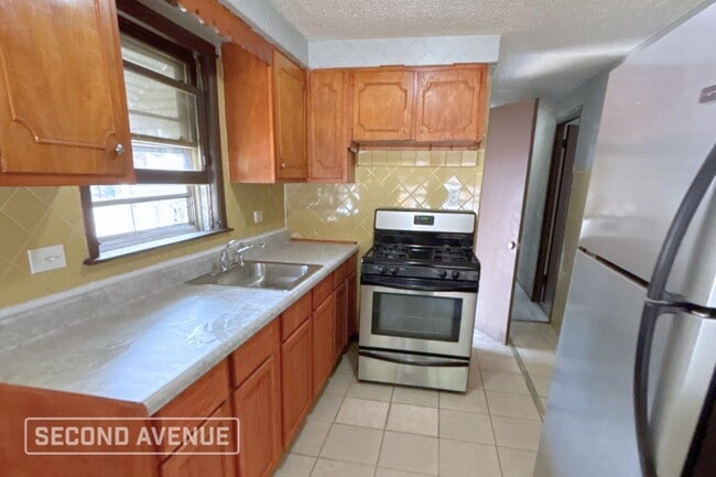 11800 S Vincennes Ave, Chicago, IL 60643 - photo 4