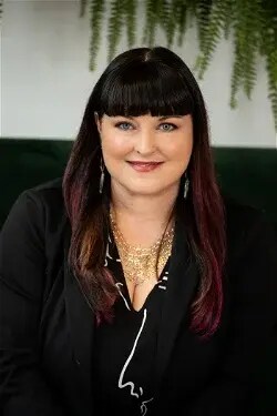 Agent Photo