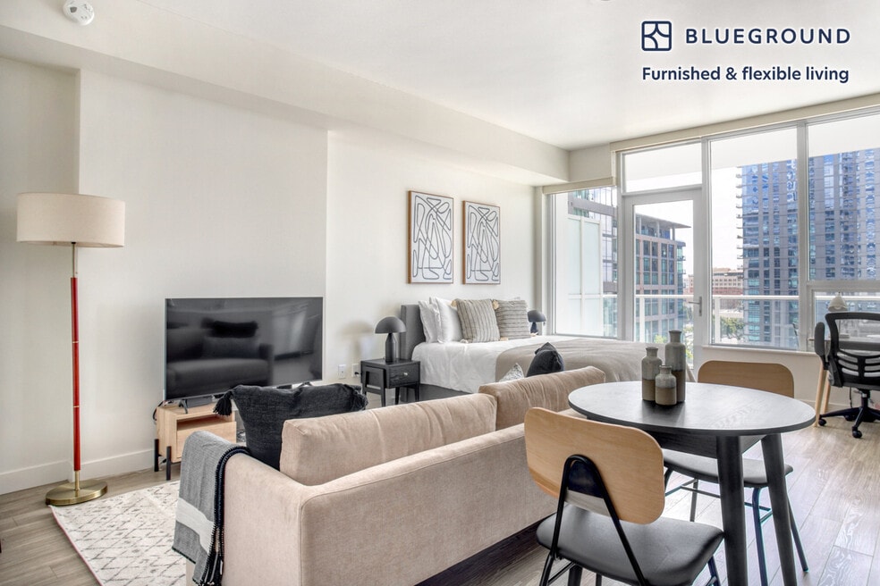 1133 S Hope St unit FL9-ID733, Los Angeles, CA 90015 - photo 1