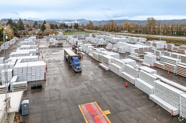 Construction, manufacturing, lumber and insurance make up most of employment in Washougal.