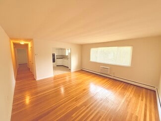 615 Paxson Ave, Wyncote, PA 19095