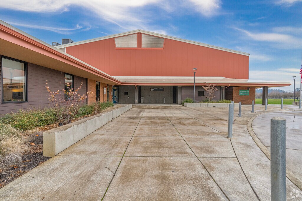 Frontal view of North Marion Middle School entrance in Aurora, OR.