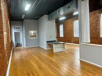 609 W Main St Unit 203 - Back Loft, Denison, TX 75020