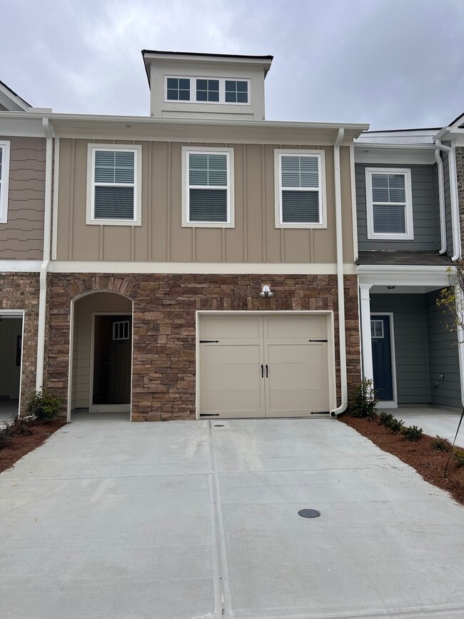 6440 Scudders Dr, Stonecrest, GA 30058 - photo 4