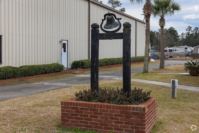 Living Oaks Academy in Moncks Corner has a lovely courtyard.