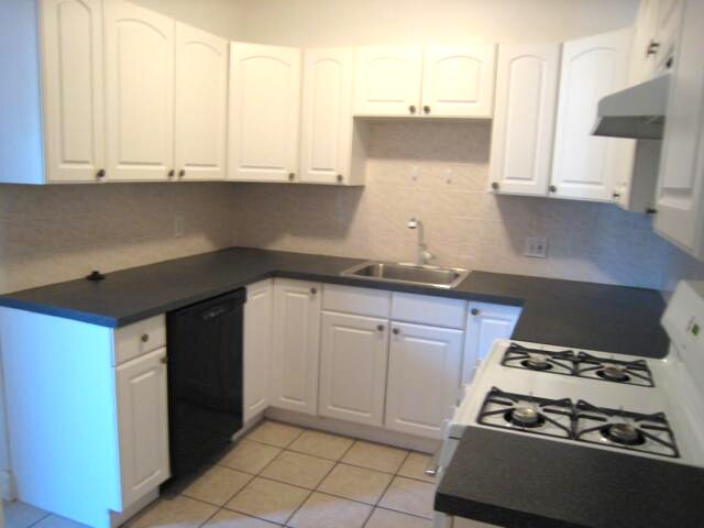 66 Egmont St unit 4, Brookline, MA 02446 - photo 1