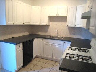 66 Egmont St, Brookline, MA 02446