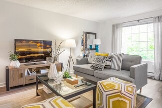 4727 200th St SW, Lynnwood, WA 98036