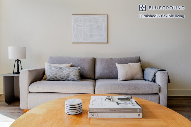 3100 Esperanza Crossing unit FL4-ID301, Austin, TX 78758 - photo 2