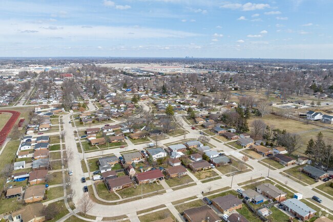 Clements Circle neighborhood is a quiet community with sidewalks lining residential streets.