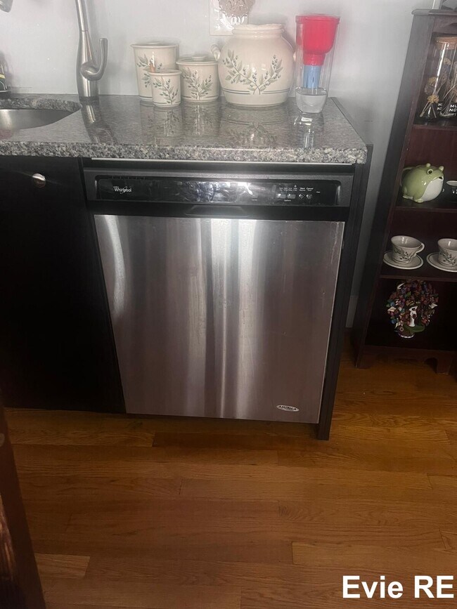 66 Hano St unit 6, Allston, MA 02134 - photo 6